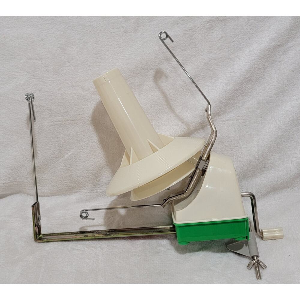 Lacis Jumbo Yarn Ball Winder